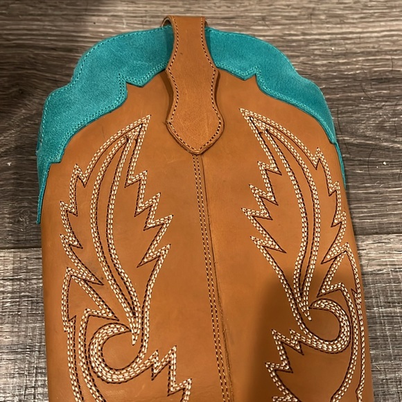 Coconuts by Matisse cowboy boots NWOT. Brown with teal suede edge. - Picture 4 of 6